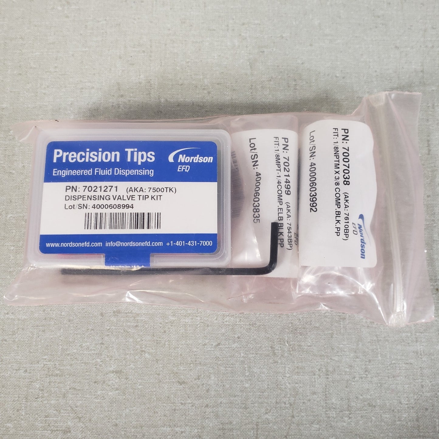 NORDSON EFD 7021271, 7007038, 7021499 Dispensing Valve Tip Kit, Valve Attachment