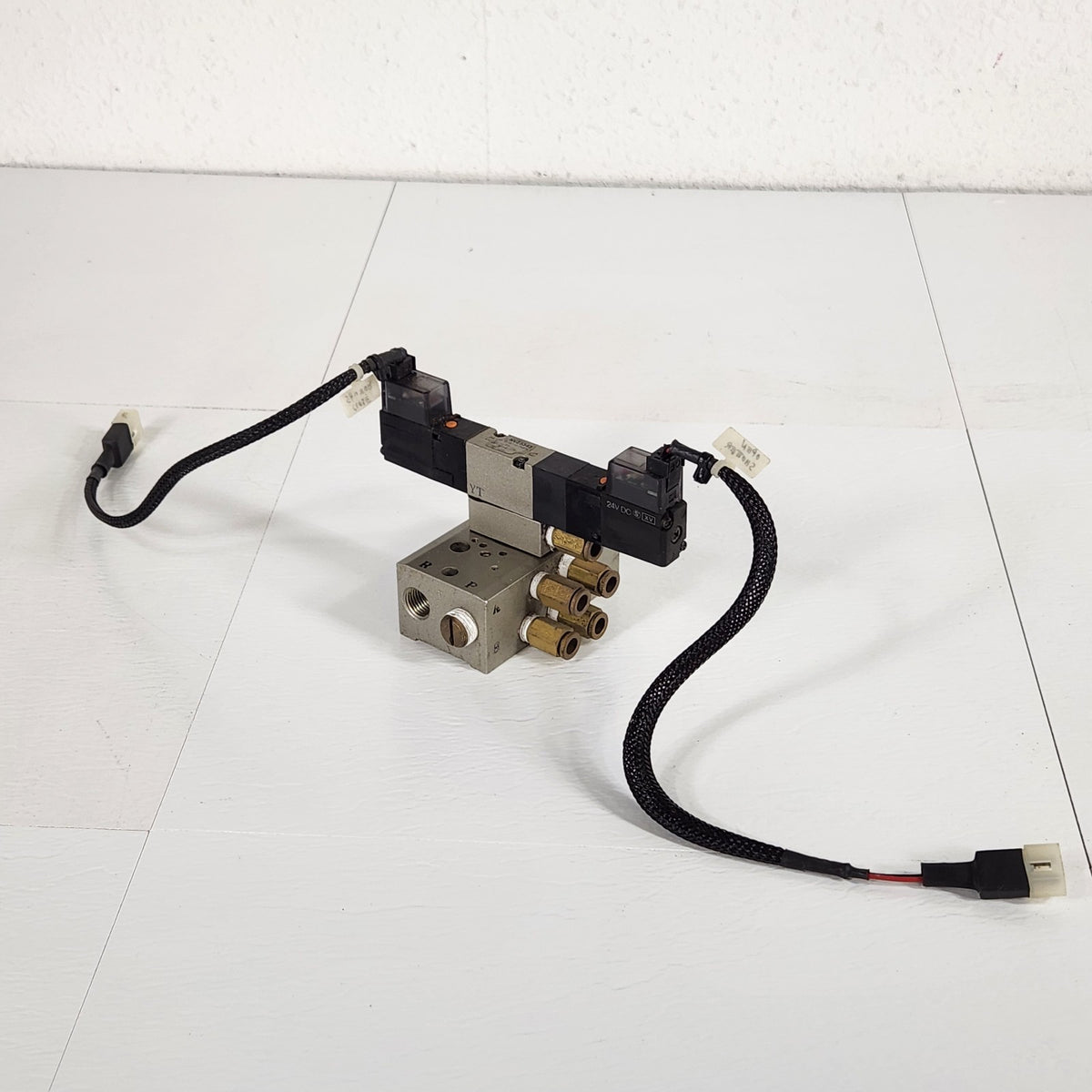 SMC NVZ3343 5-Port Pneumatic Solenoid Valve 24VDC VZ3000 0.15-0.7 MPa