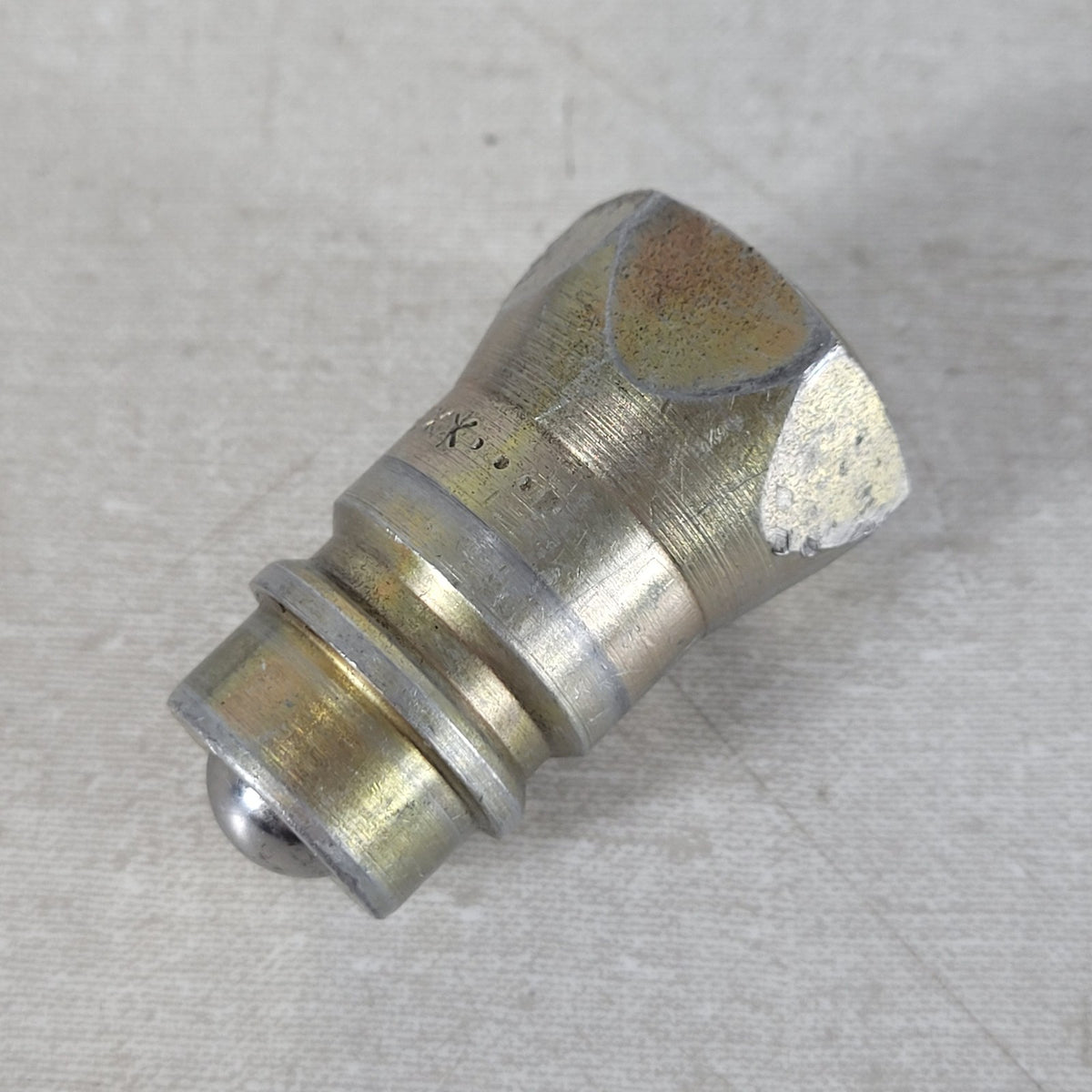 23TE 1/2"-14 NPTF Hydraulic Quick Disconnect Coupler w/ Male Plug Brass Finish