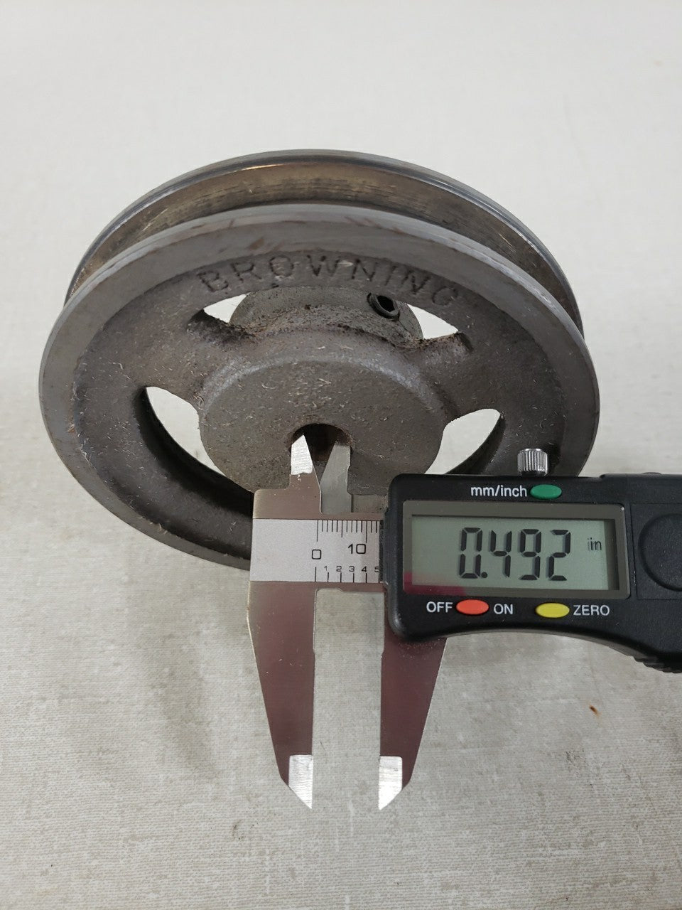 Browning AK46 Cast Iron Single Groove V-Belt Pulley 1/2" Bore 4-3/8" Diameter