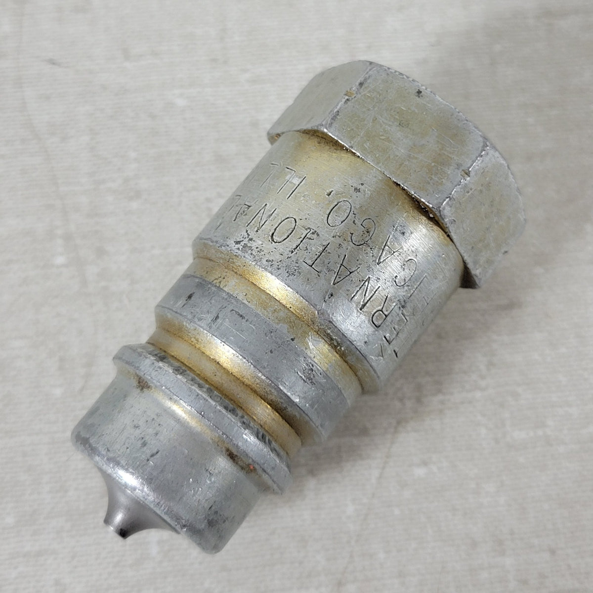 International Harvester IH 1/2" NPTF Female Hydraulic Quick Coupler Tractor
