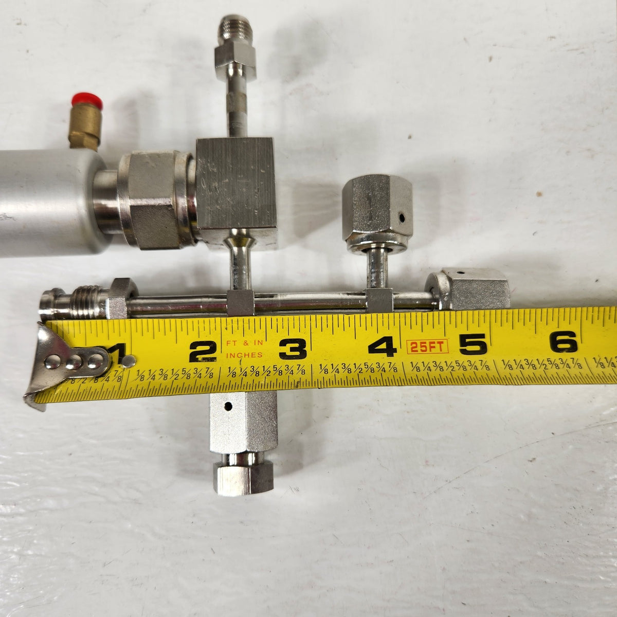 Nupro Swagelok 6LV-BNBW4-C 316L 1/4" TBW Pneumatic Bellows Valve Manifold