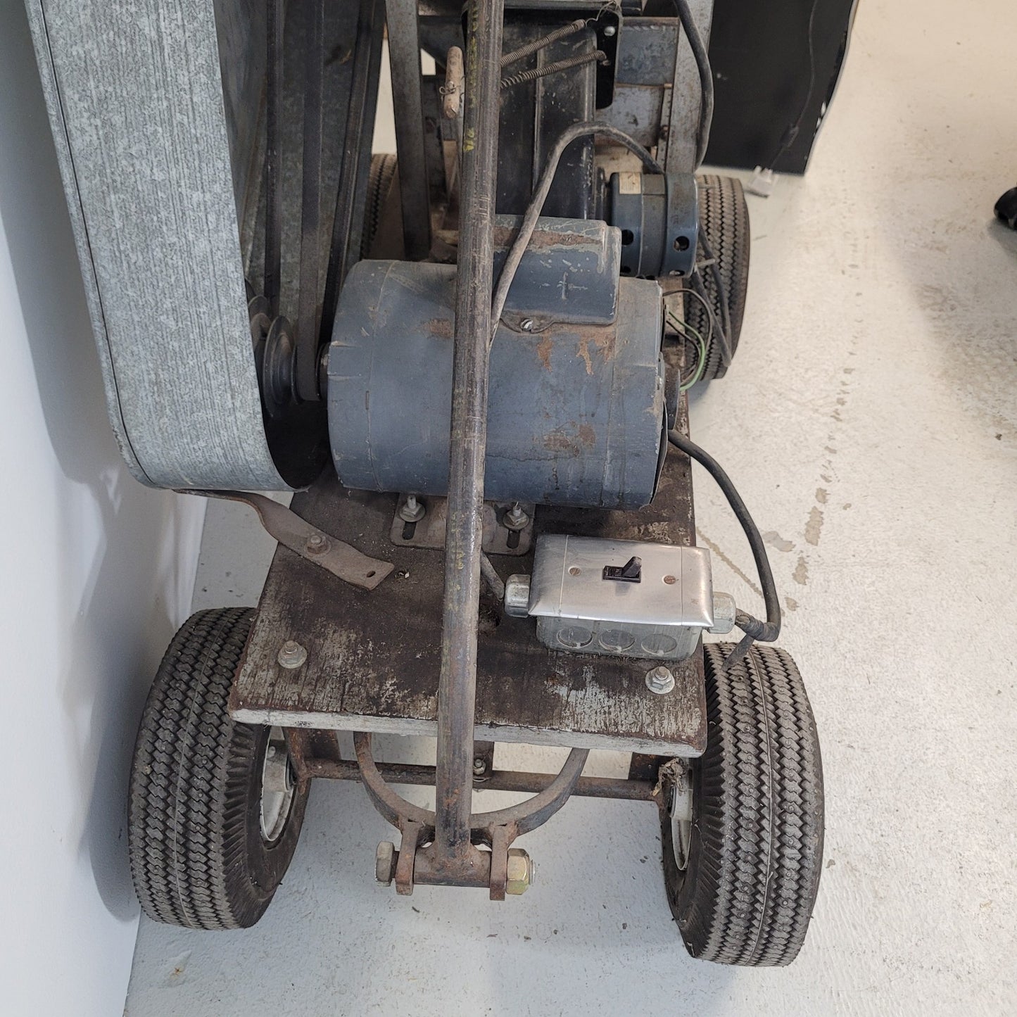 TESTED Vintage Portable Lab Plot Sample Seed Grain Thresher Cleaner Cart