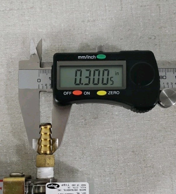 Dwyer RMA-11 Rate-Master 0-250cc/min Flowmeter w/ Bracket & 3/16" ID Barb Inlet