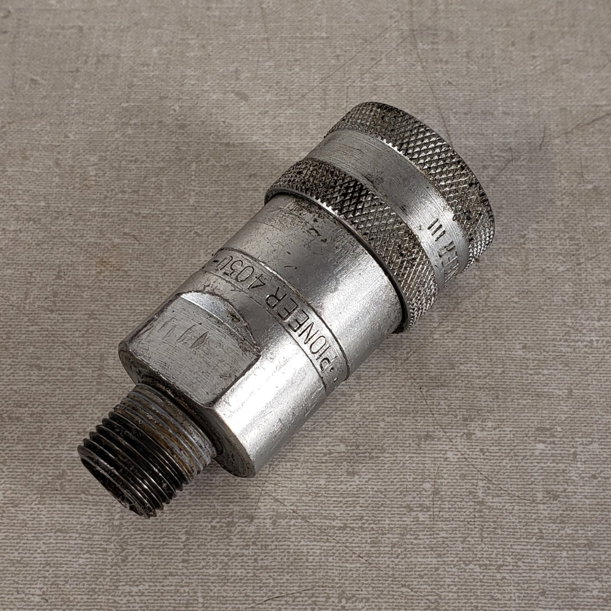 Pioneer 4050-3 3/8" NPTF Female Hydraulic Quick Coupler 3000 PSI