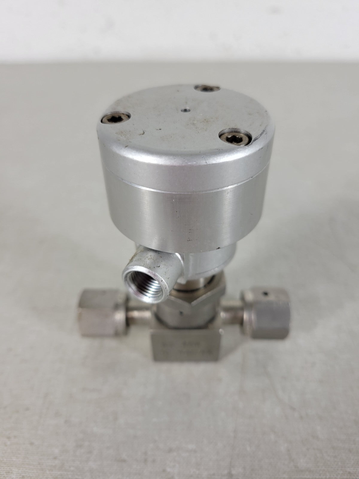 Swagelok NUPRO SS-4BK-1C-9AGAA Stainless Steel Bellows Sealed Valve 1/4" Fitting