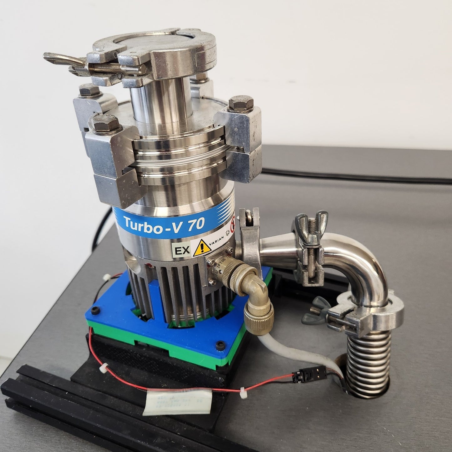 TESTED E-7 Torr UHV Vacuum Cart Varian Turbo-V70 Pfeiffer Duo Pump Station