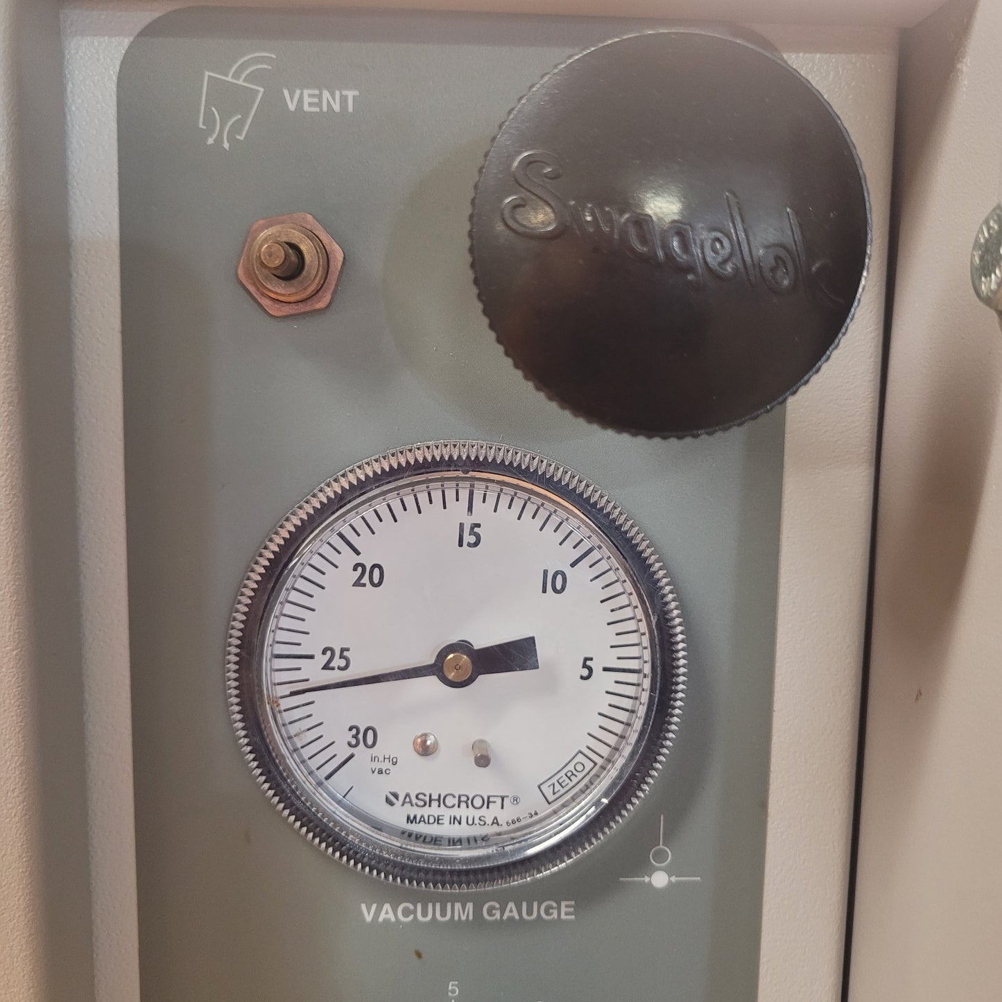 TESTED VWR Shel Lab 9170520 A-141 Vacuum Oven 0.6 Cu Ft 115V Sheldon
