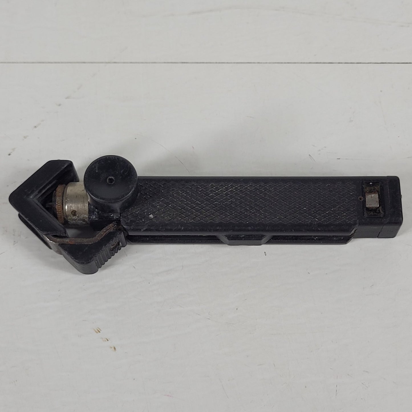 Adjustable Cable Slitter Stripper 90° Rotating Blade Guarded Hand Tool