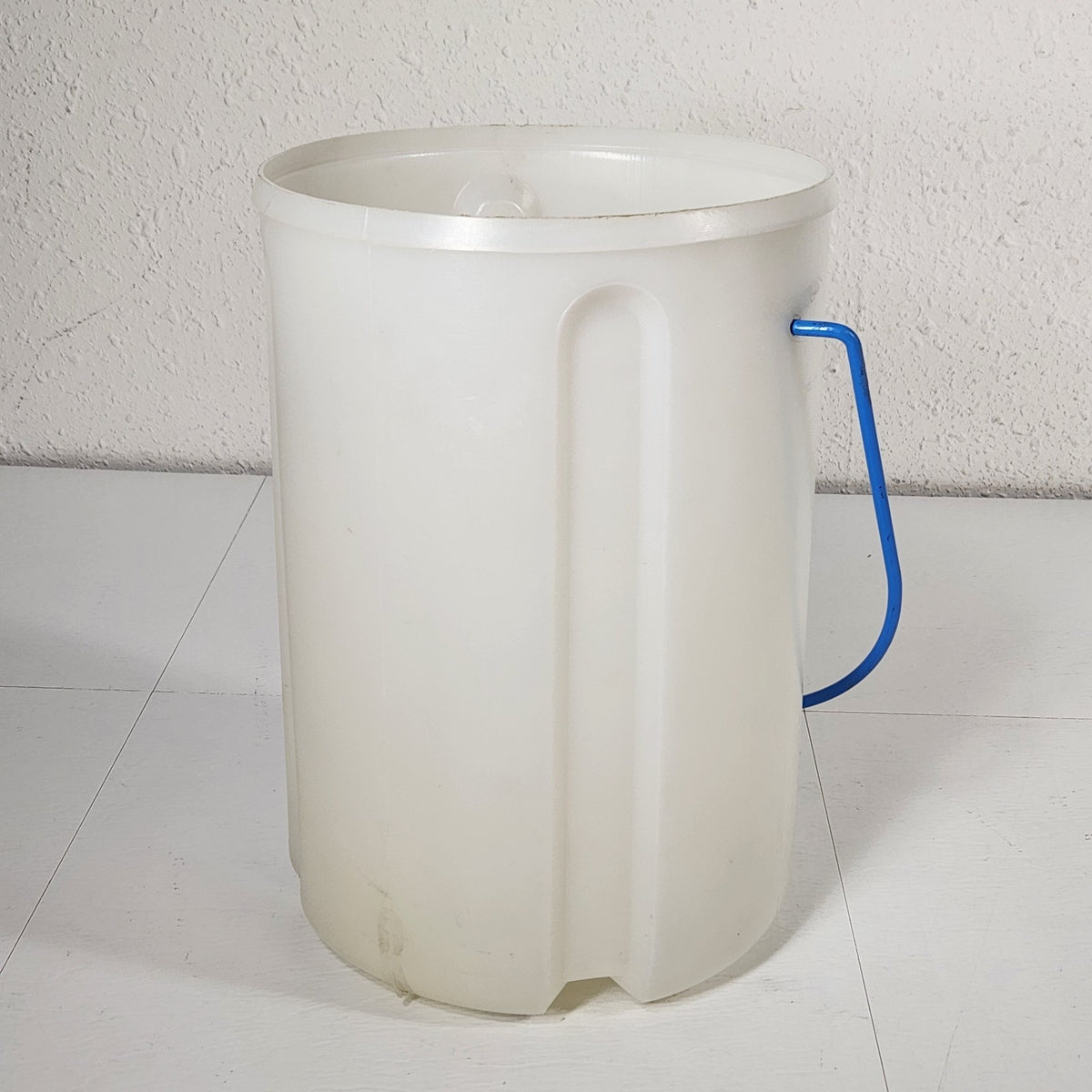 Mallinckrodt Polyethylene Lab Safety Bottle Carrier Holder w/ Handle No Lid