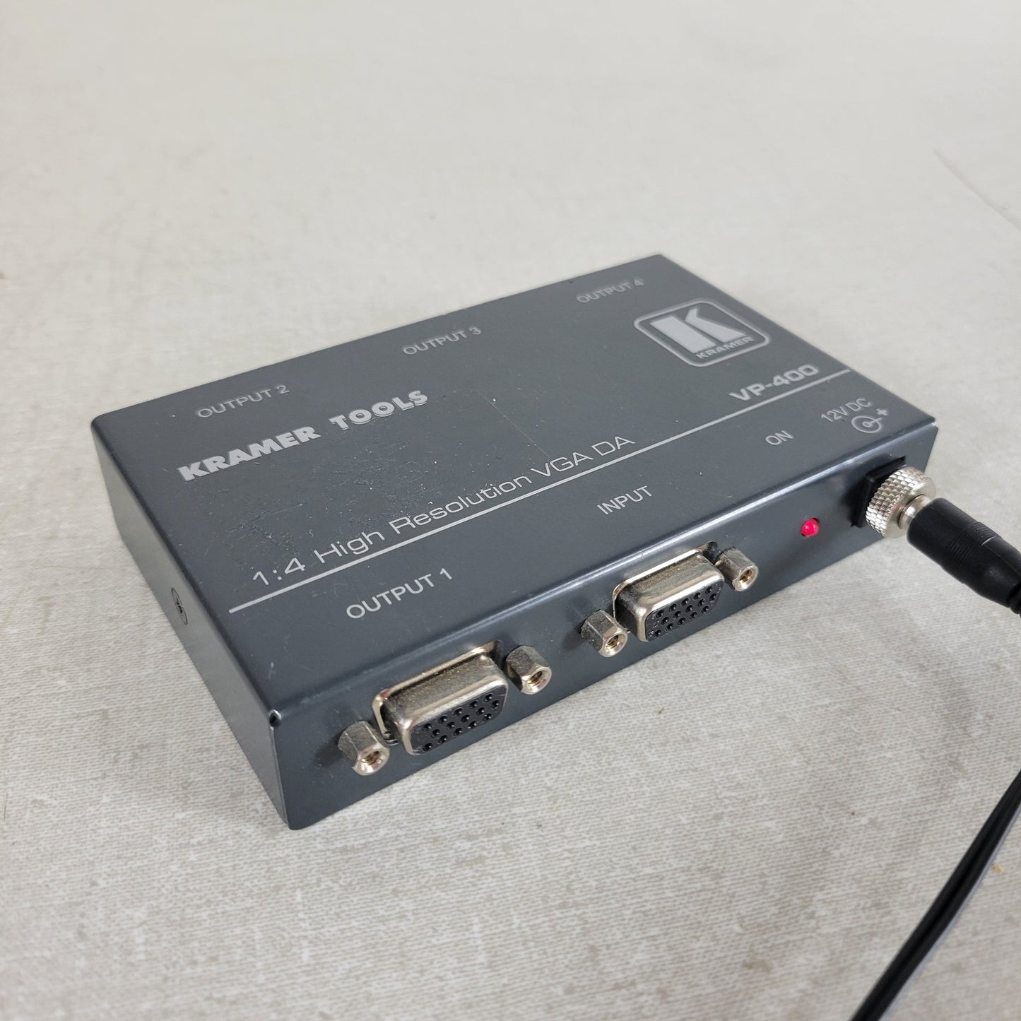 KRAMER VP-400 1:4 High Resolution UXGA DA Distribution Amplifier 15-Pin Out