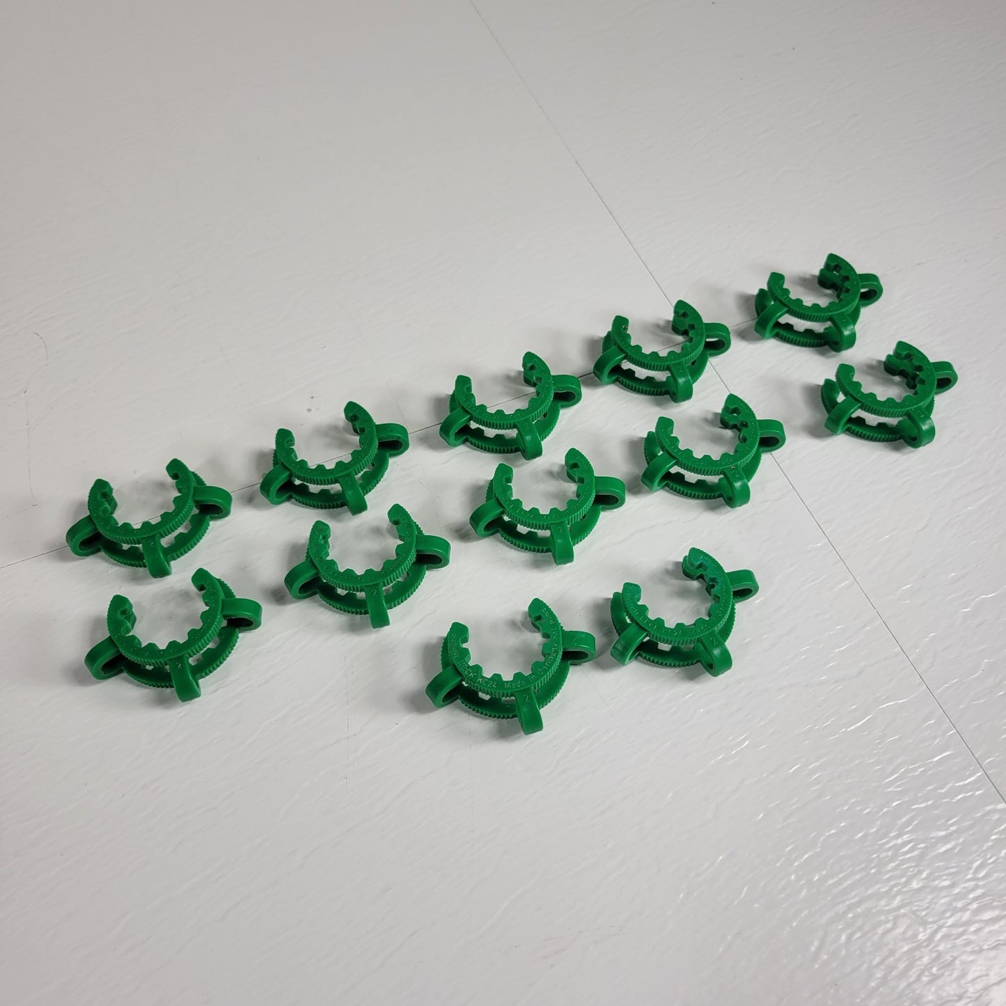 Pack of 12- SCHOTT DURAN KECK KC24 Green #24 Joint Clips POM Conical Glassware
