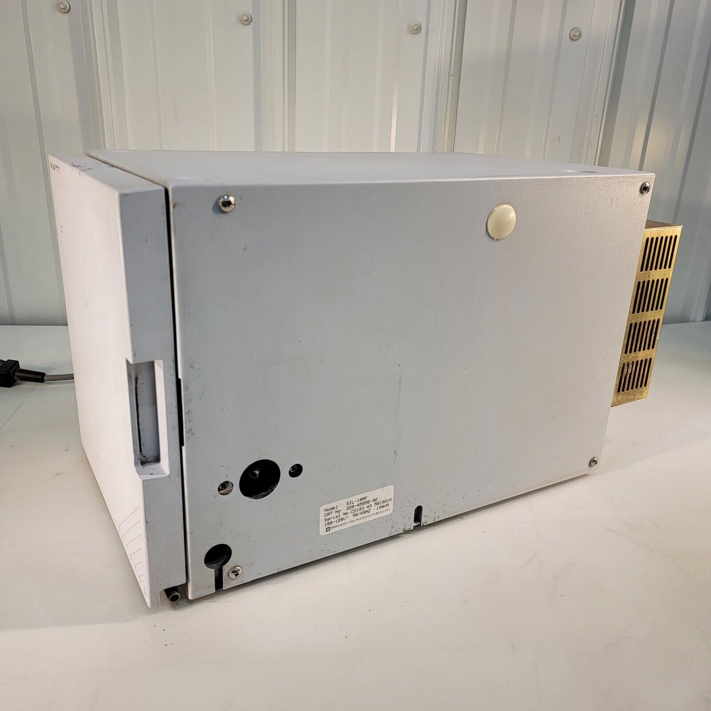 Shimadzu SIL-10A Auto Injector Autosampler HPLC Chromatography System