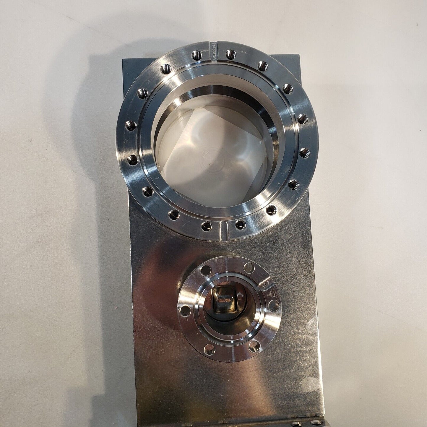 VAT Gate Valve DN100CF 6" OD Conflat Flange Pneumatic Valve High Vacuum w/ Purge