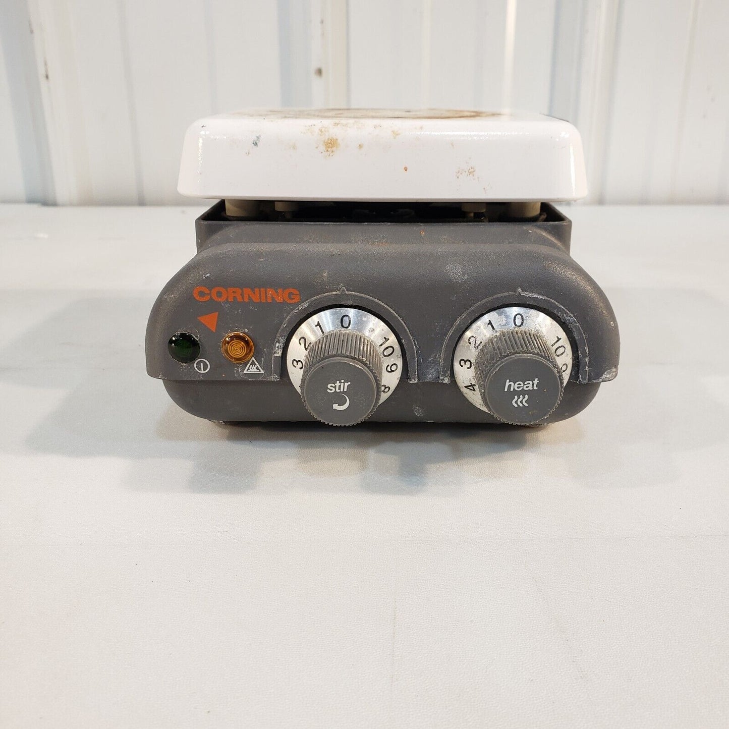 Corning PC-220 Lab Hot Plate And Stirrer