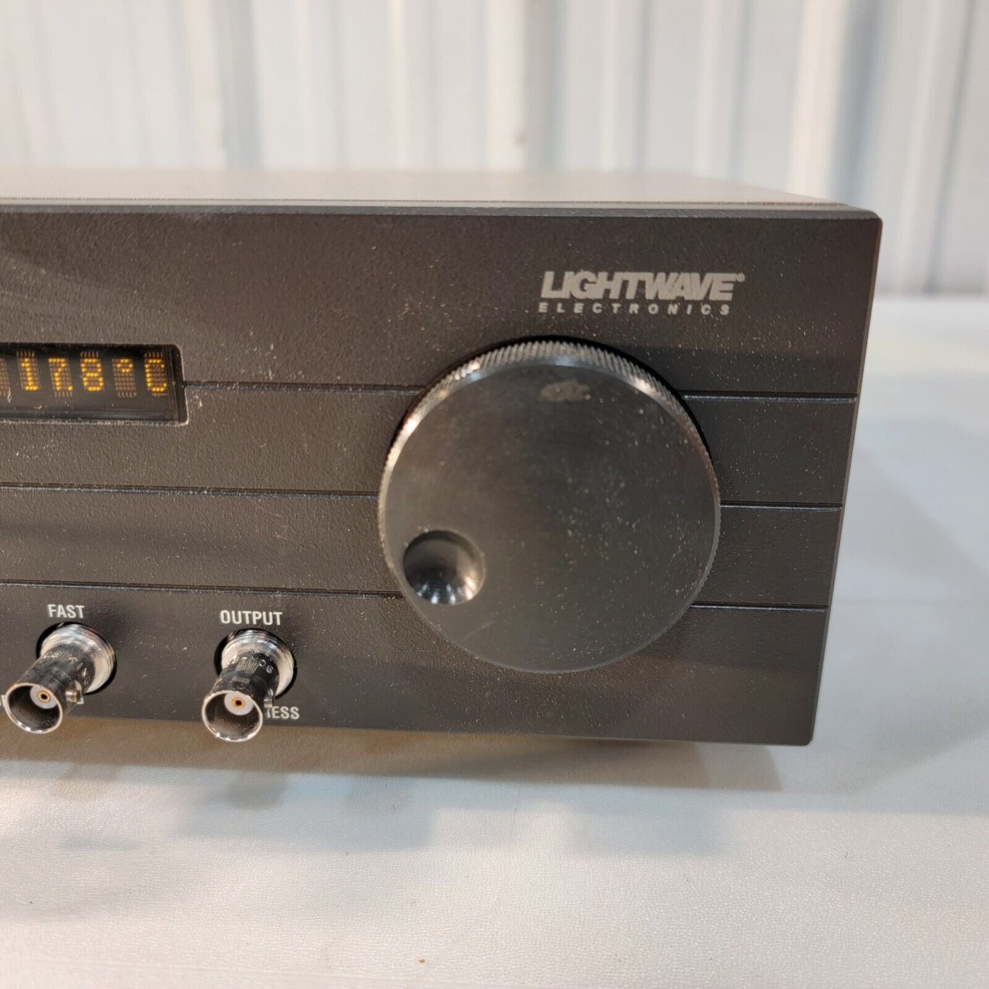 Lightwave Electronics 122-1064-300-F Laser NPRO Based Narrow Linewidth Supply