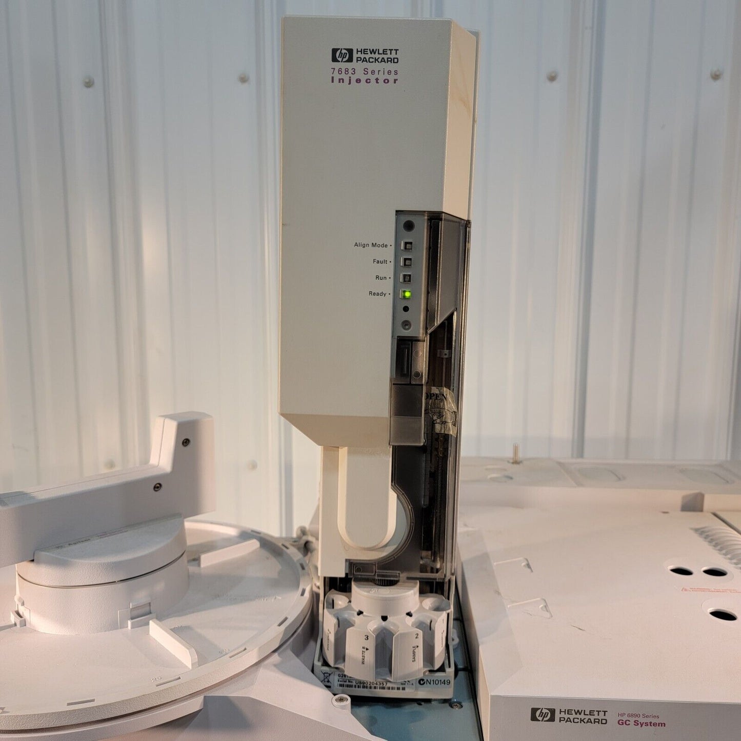 *What Parts Do You Want?* Hewlett Packard HP 6890 Plus G1530A Gas Chromatograph