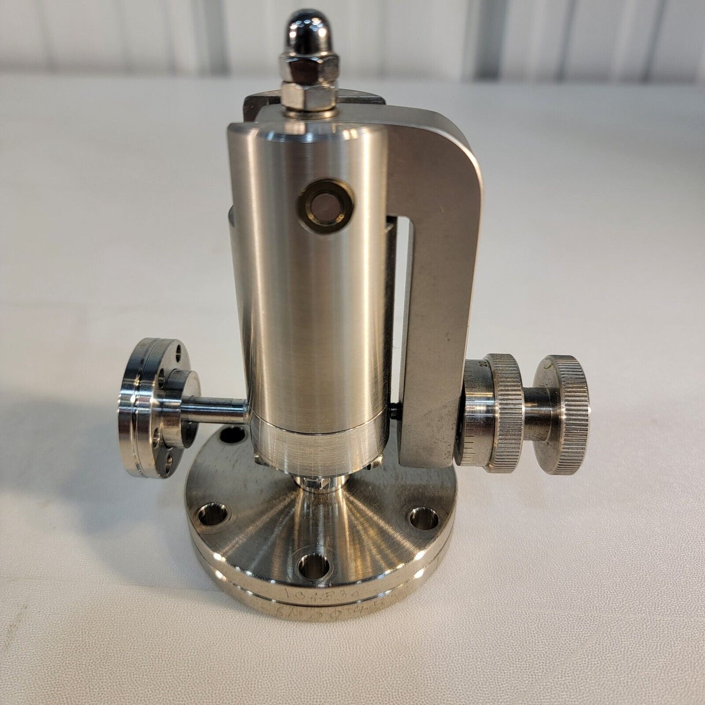 Variable Leak UHV High Vacuum Valve 104536 2.75" 1.33" Conflat Flange 422834