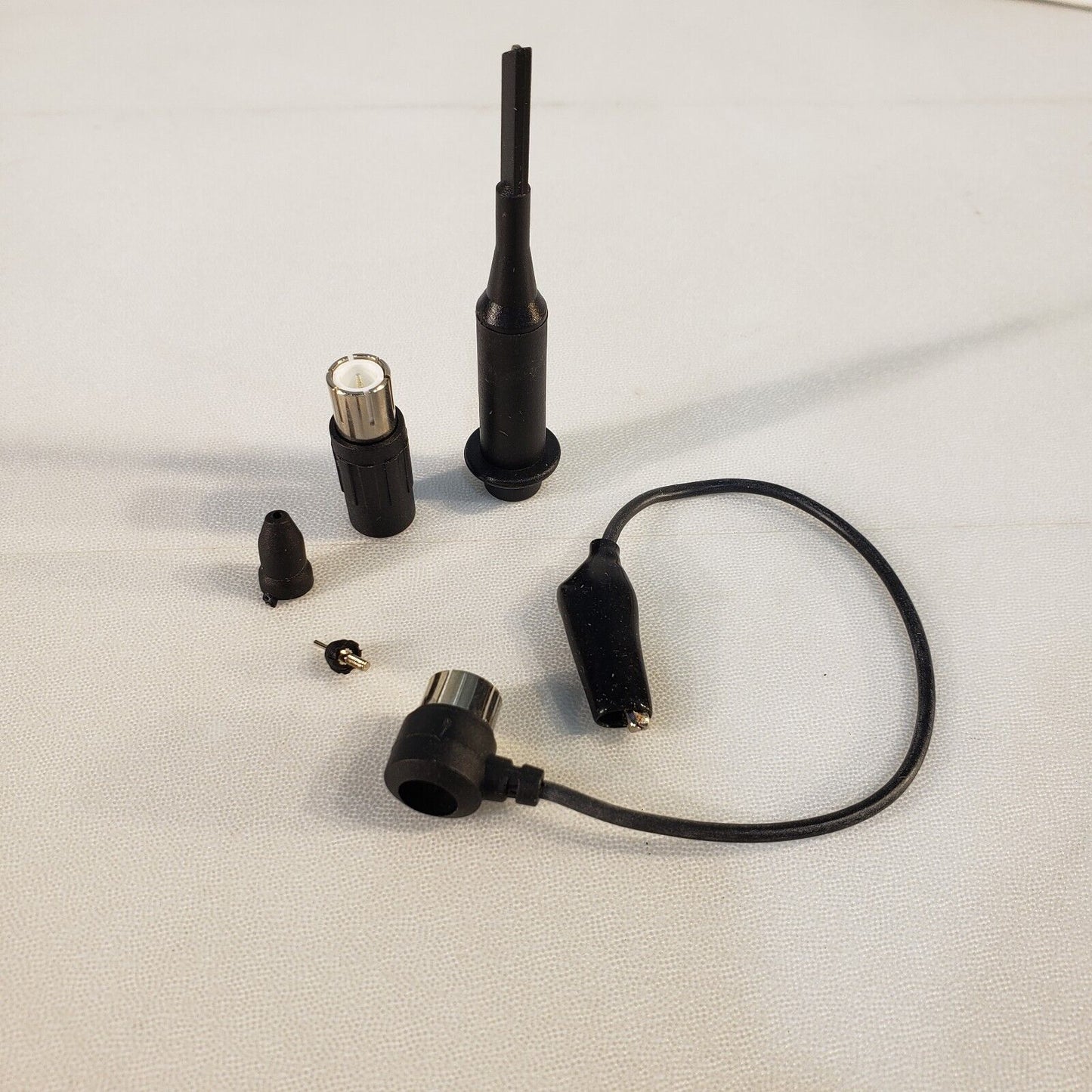 NIC M12 Oscilloscope Passive Probe Kit 1.2m 45pF 30MHz 1 MOhm