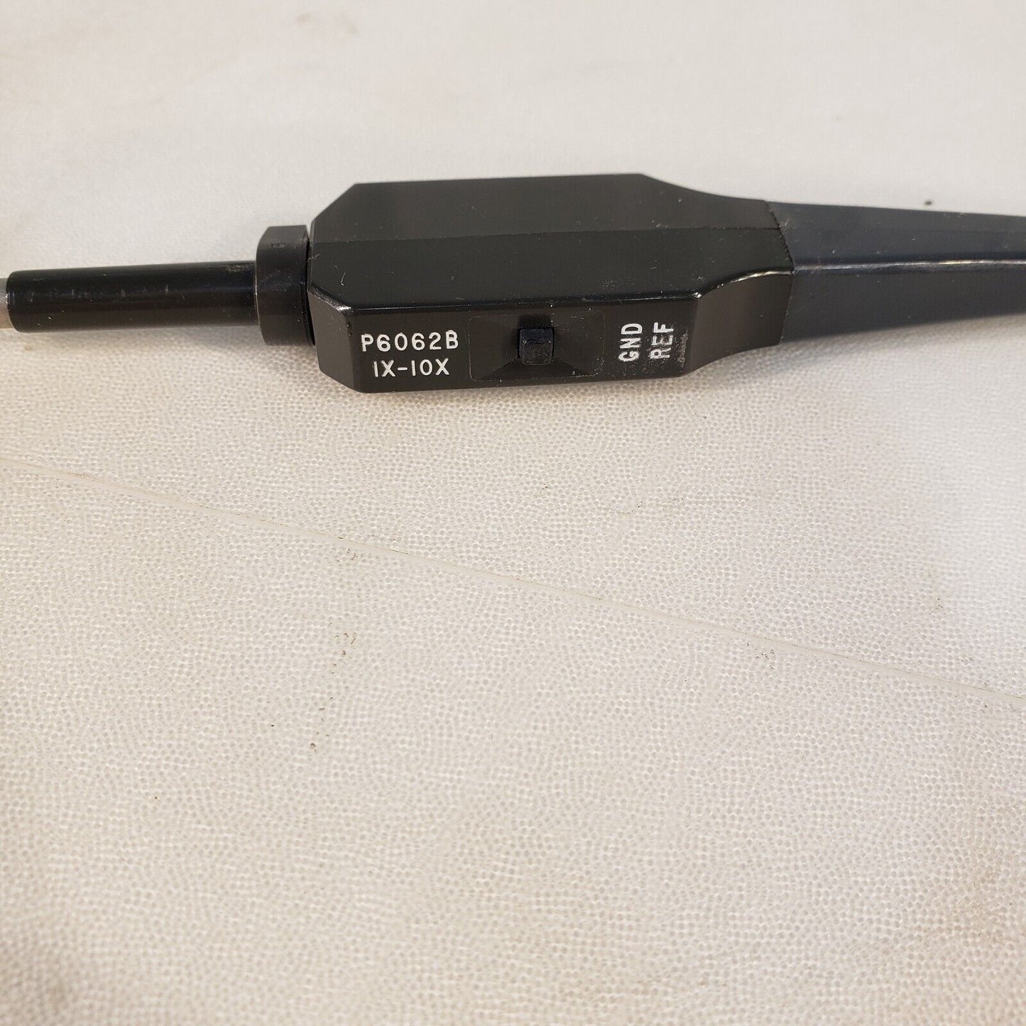 Tektronix P6062B Oscilloscope Probe 1x-10x 1 Megaohm-10 Megaohms 105pF-14pF 6ft