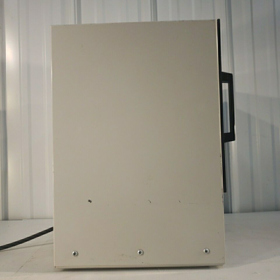 Quincy 10-140 Incubator General Laboratory Purpose See Through Acrylic Front