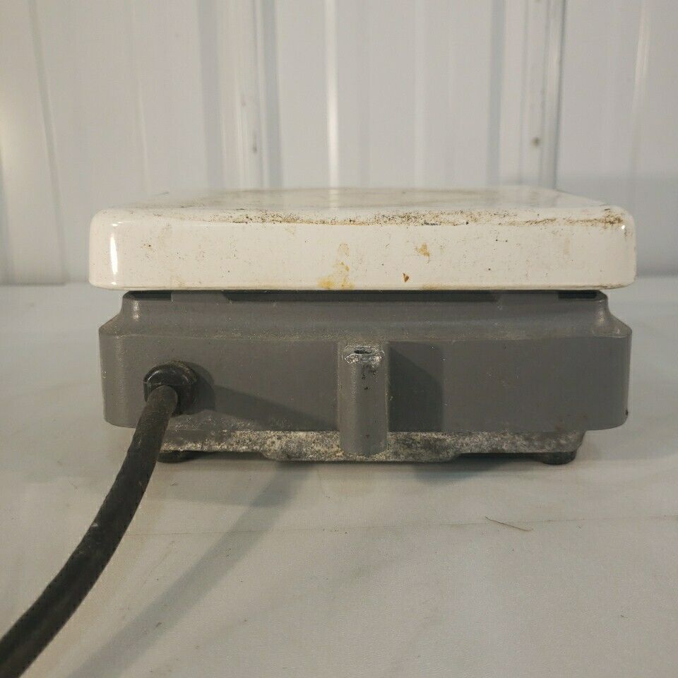 Corning PC 320 Stirrer Hot Plate Magnetic Laboratory 120v General Purpose