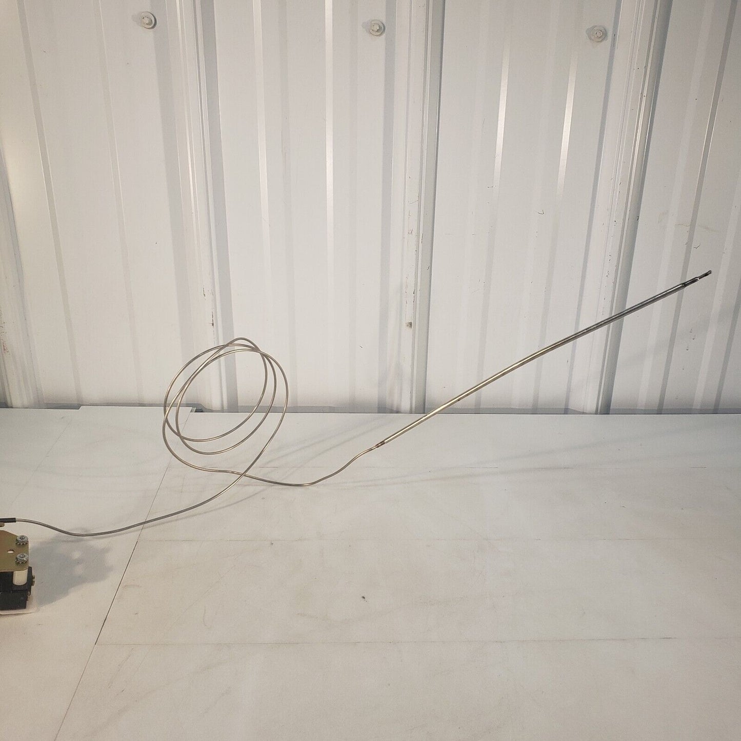 United Electric E55S Series 12067-1 8716 Temperature Switch 15A 125/250 VAC