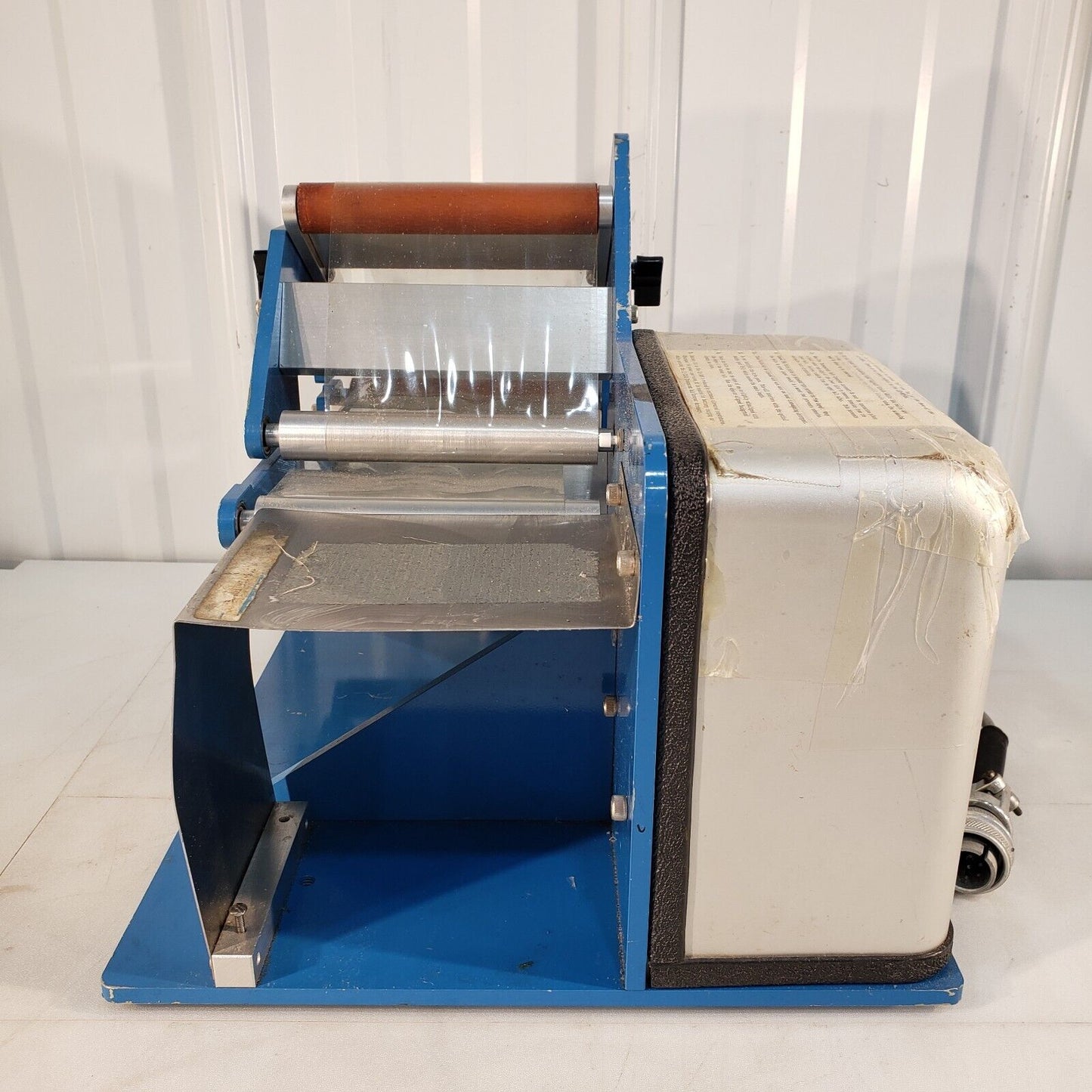 LI-COR LI-3000 Destructive Nondestructive Leaf Area Meter w Feed System + Sensor