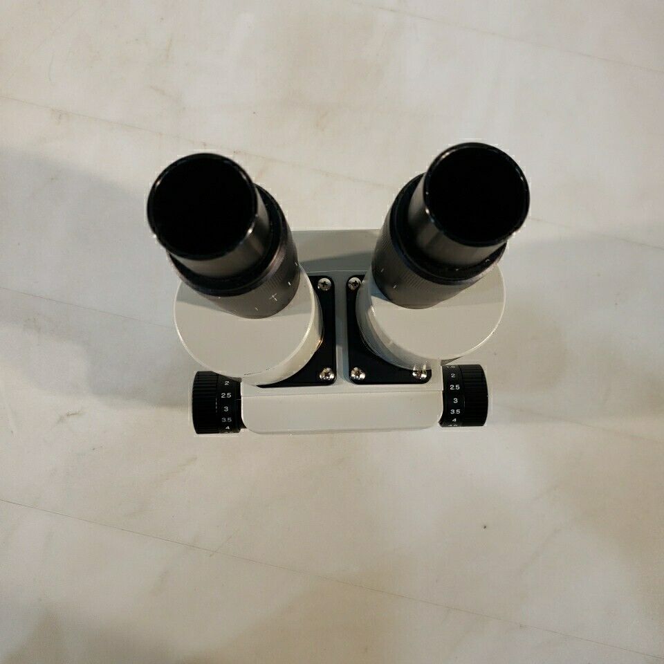 Meiji Stereo Zoom Microscope NO EYEPIECES 0.7-4.5 Focus Adjustable Lens Height