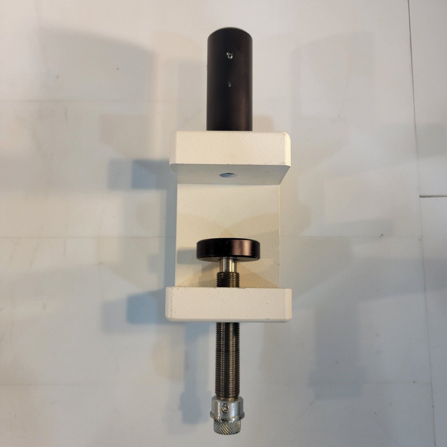Optical Post Stand Table Mount 7/8" Rod Compatible Max Table Thickness 2-3/4"