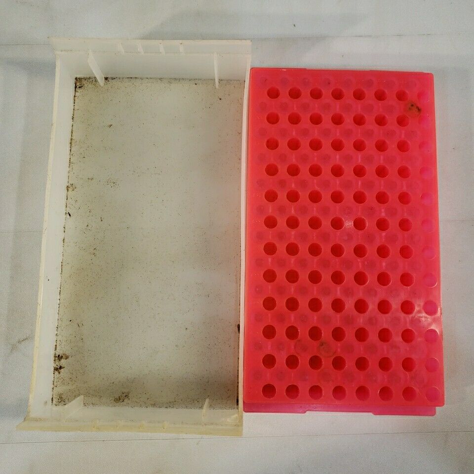 VWR 82024-494 Microcentrifuge Rack 96 Well Double Sided 2, 1.5, 0.5 mL With Lid