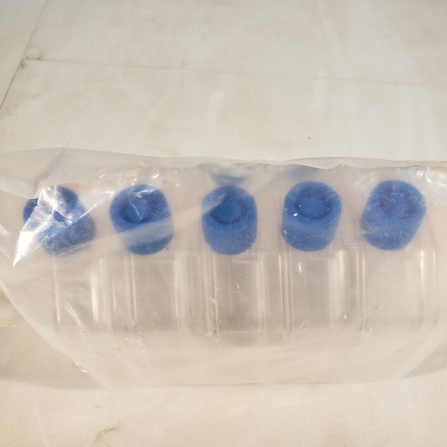 5-Pack Becton Primaria 353824 Tissue Culture Flask 250mL Straight Neck 75cm^2