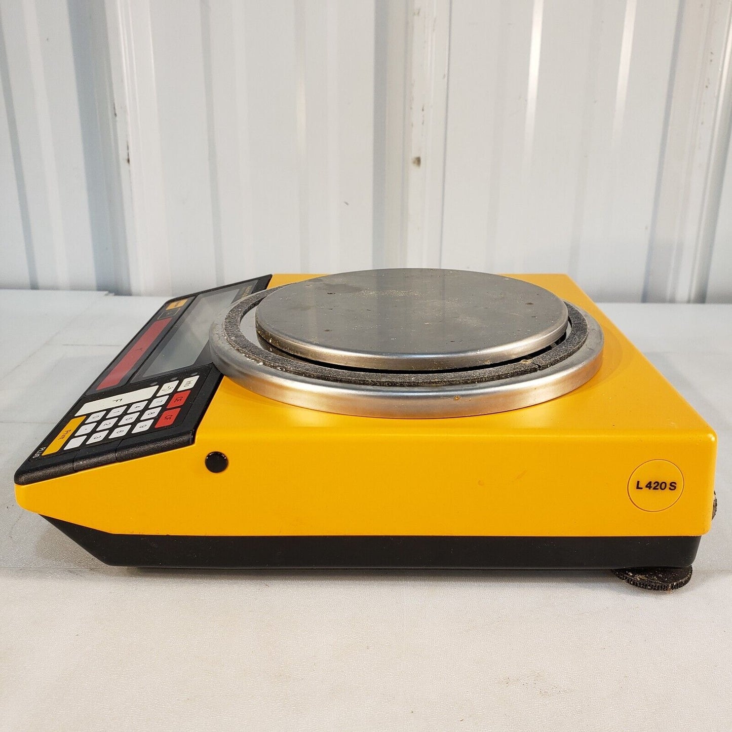 Sartorius L420S Balance Scale FOR PARTS - Scale Does Not Fully Initialize