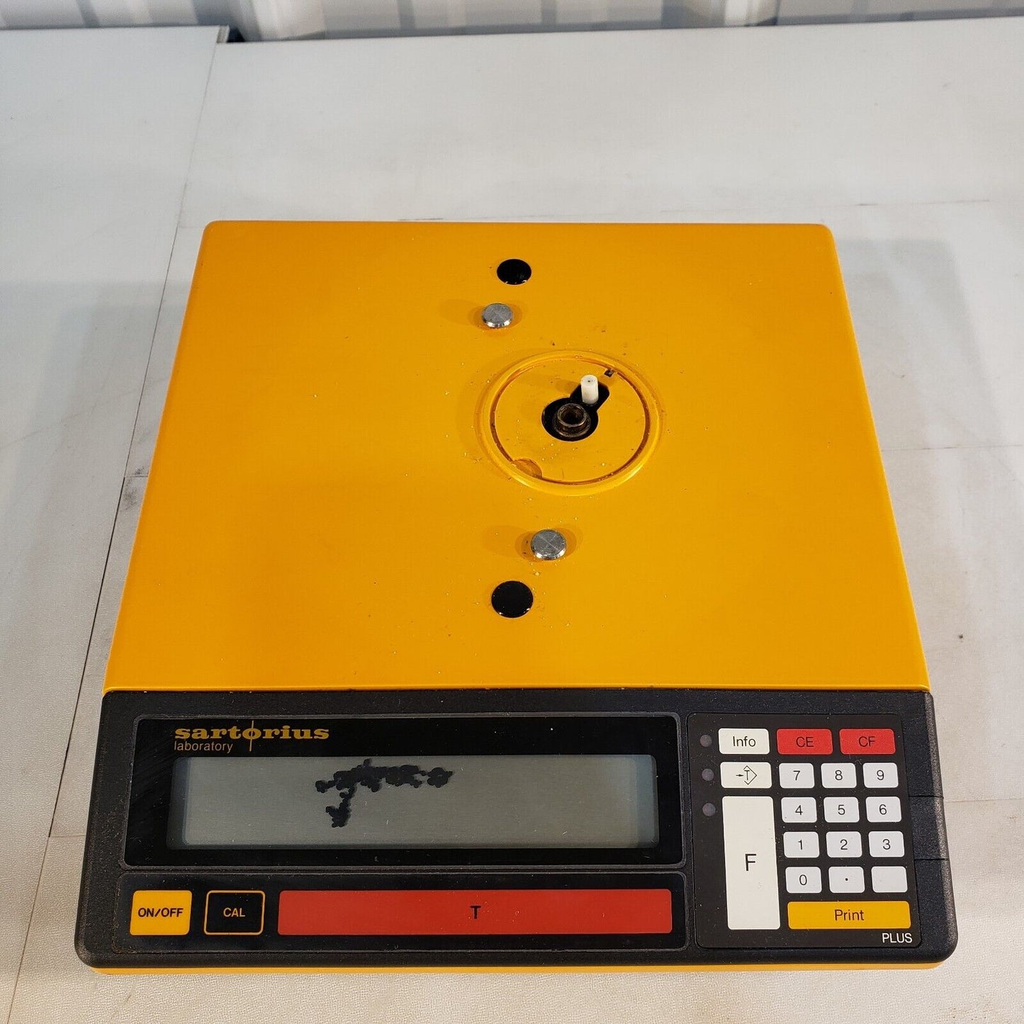 Sartorius L420S Balance Scale FOR PARTS - Scale Does Not Fully Initialize