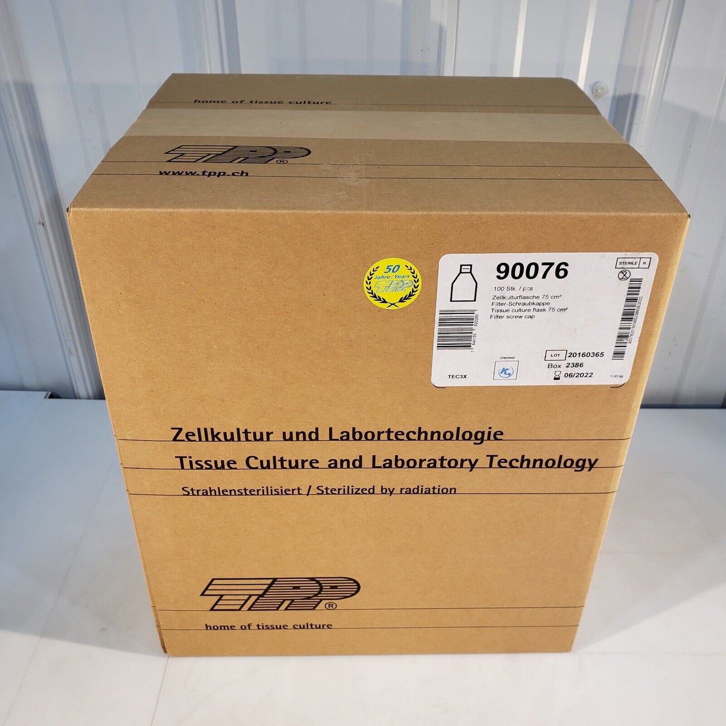 Box Of 100 TPP 90076 Tissue Culture Flasks 75cm^2 NOS New Old Stock