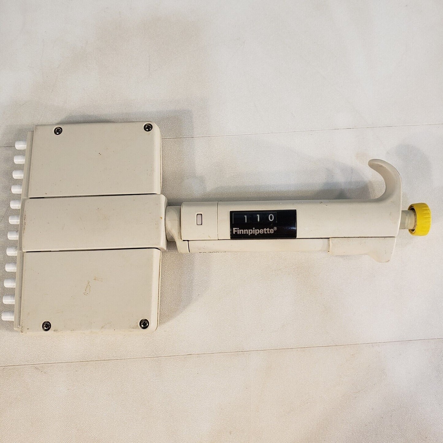Thermo Labsystems Finnpipette 4510 Multiple 12-Channel Pipette 50-300uL