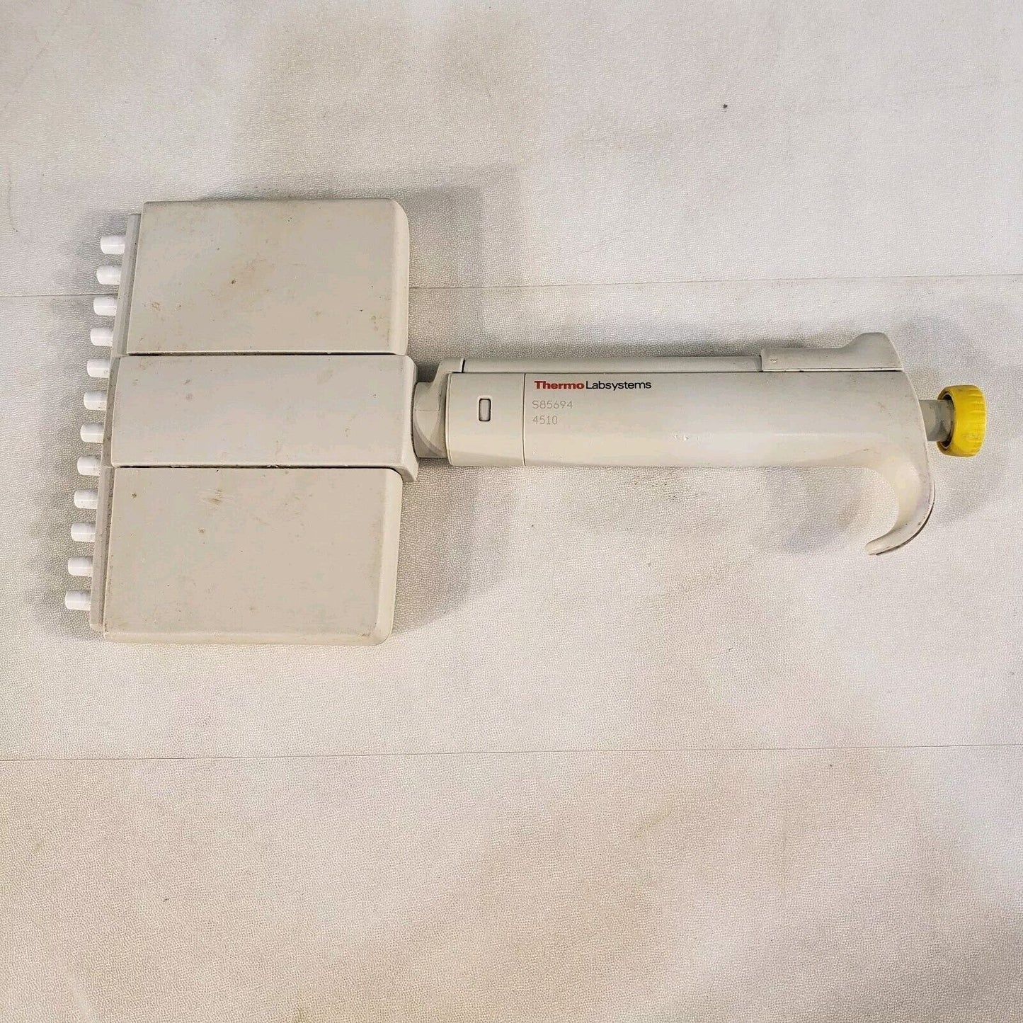 Thermo Labsystems Finnpipette 4510 Multiple 12-Channel Pipette 50-300uL