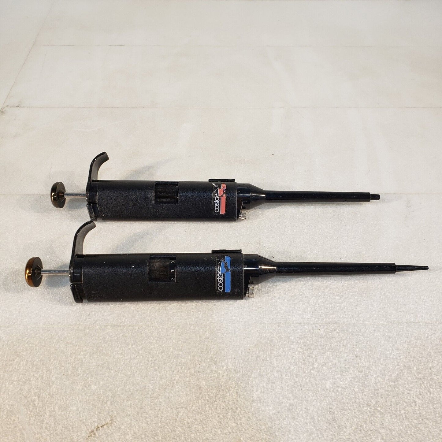 Lot Of 2 Costar Pipettes 1-20uL & 20-200uL Adjustable Pipettor