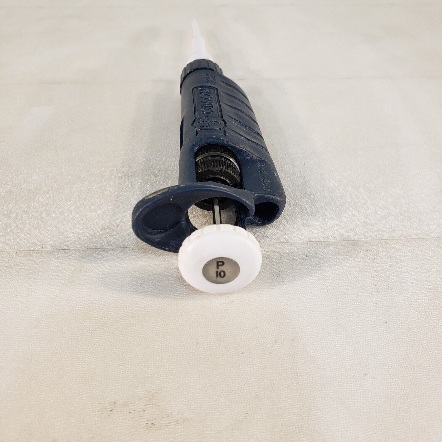 Lot Of 11 Gilson Pipettes 4xP1000 1mL 4xP200 200uL 2xP20 20uL 1xP10 10uL Pipetto