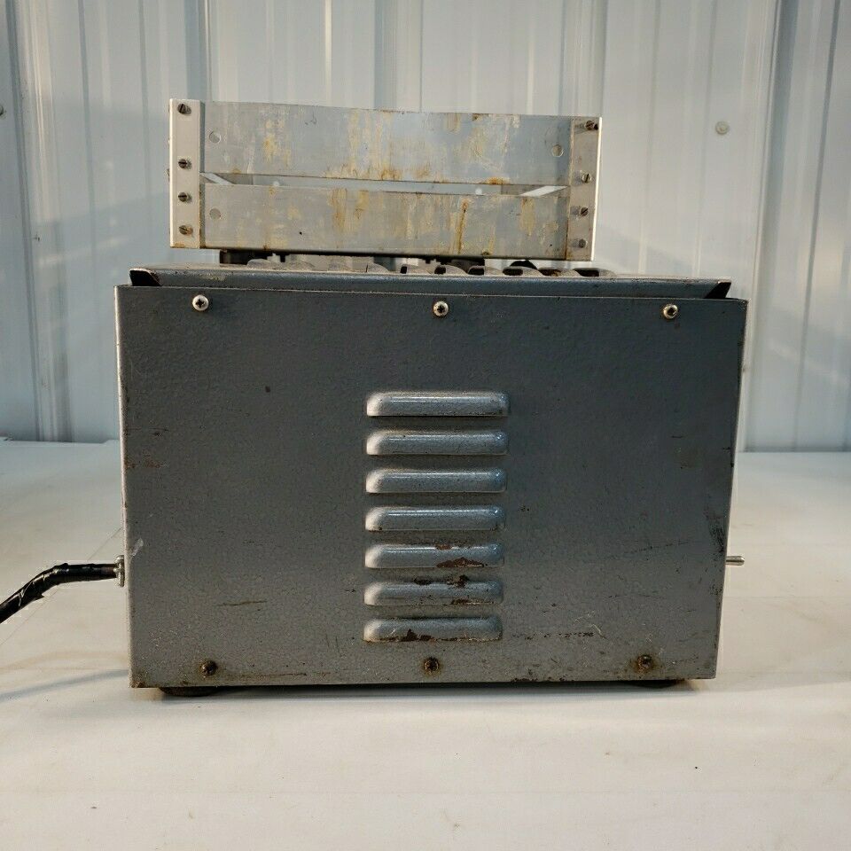 Eberbach 60CY Lab Shaker 115V AC With Tray 3A Tabletop Platform Laboratory