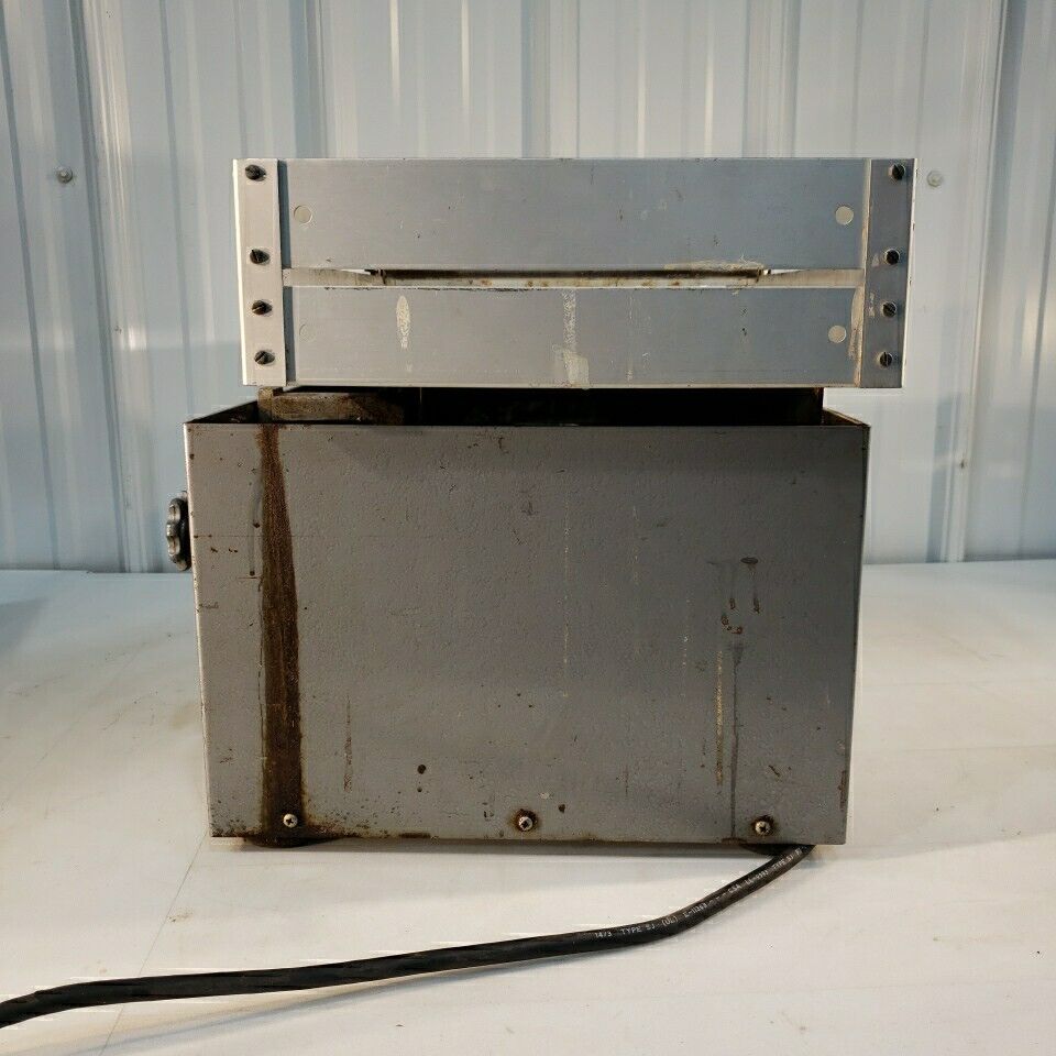 Eberbach 60CY Lab Shaker 115V AC With Tray 3A Tabletop Platform Laboratory