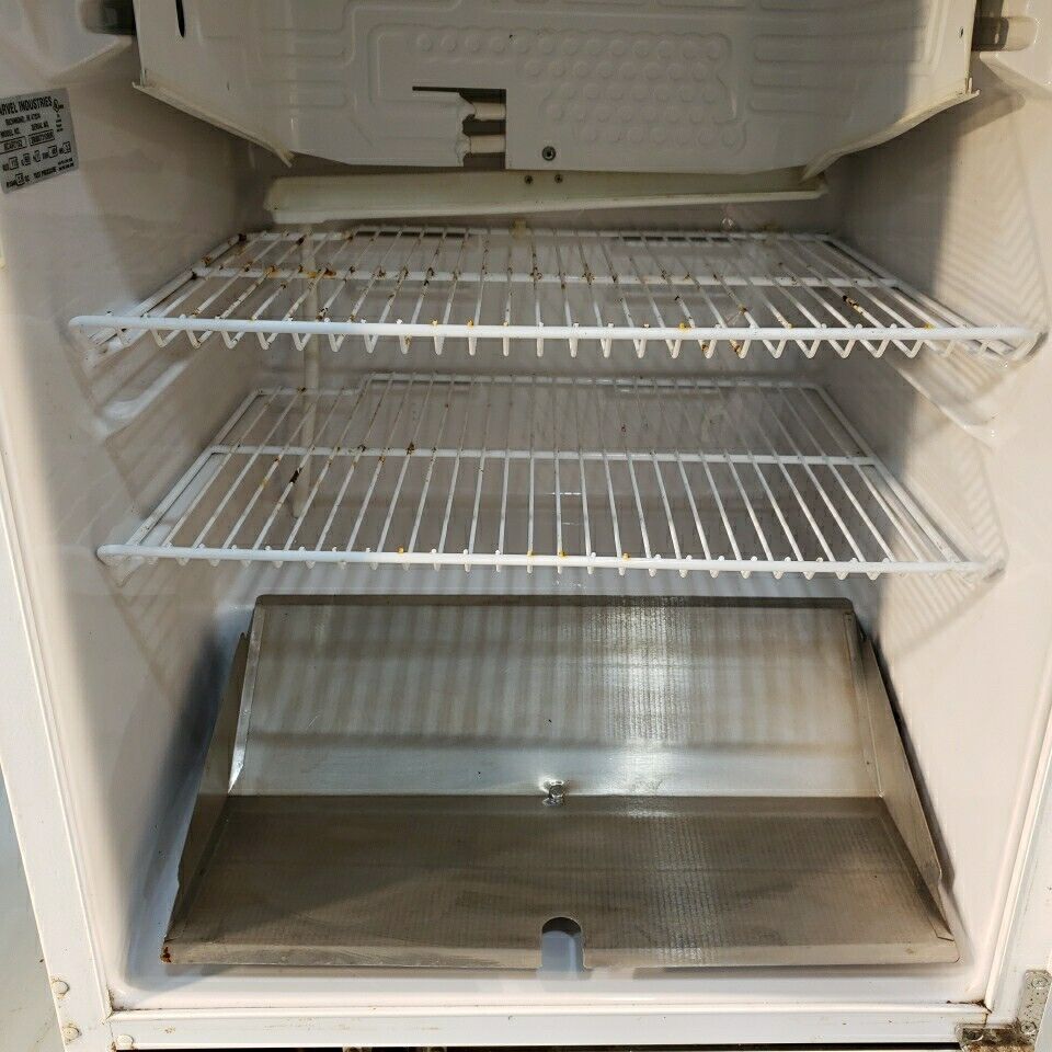 So-Low 6CAR7152 Refrigerator/Freezer Solid Door Undercounter