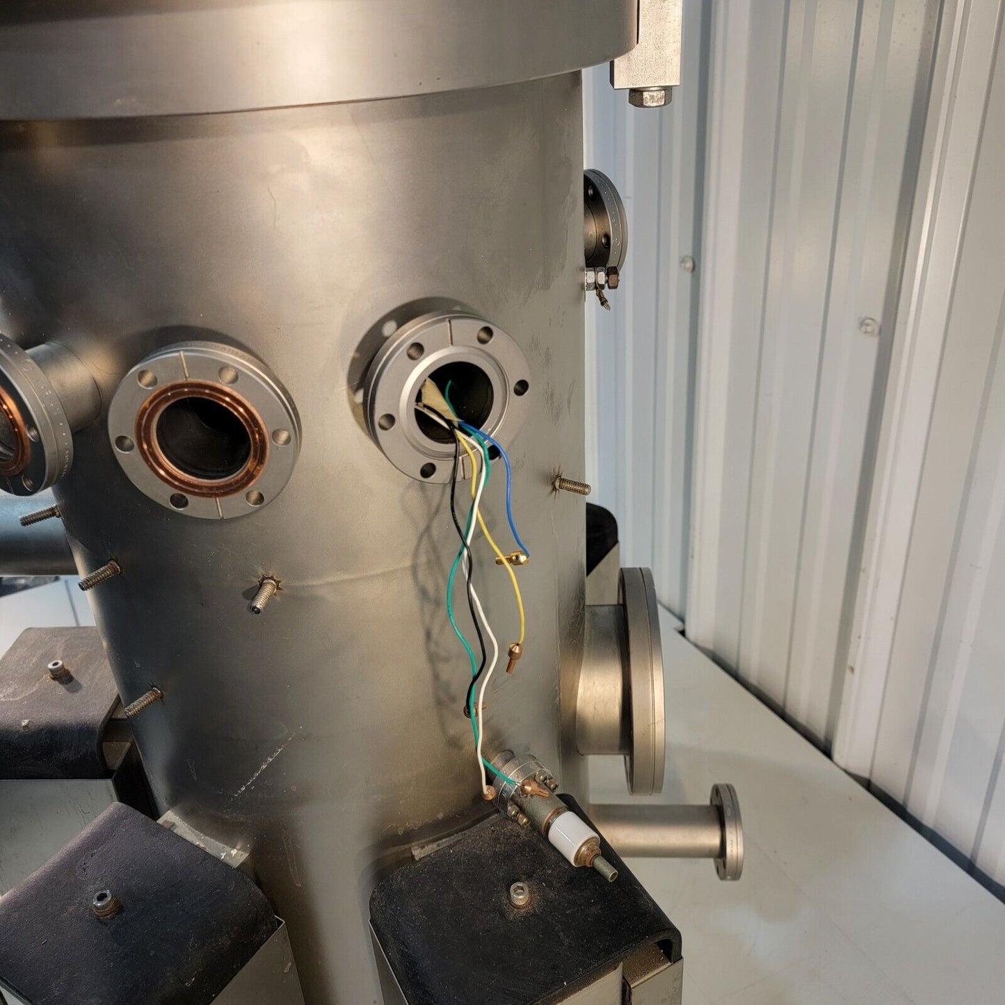 14" Diameter Varian High Vacuum Chamber w/ 2.75" DN35CF 6" DN100CF Conflat Flgs