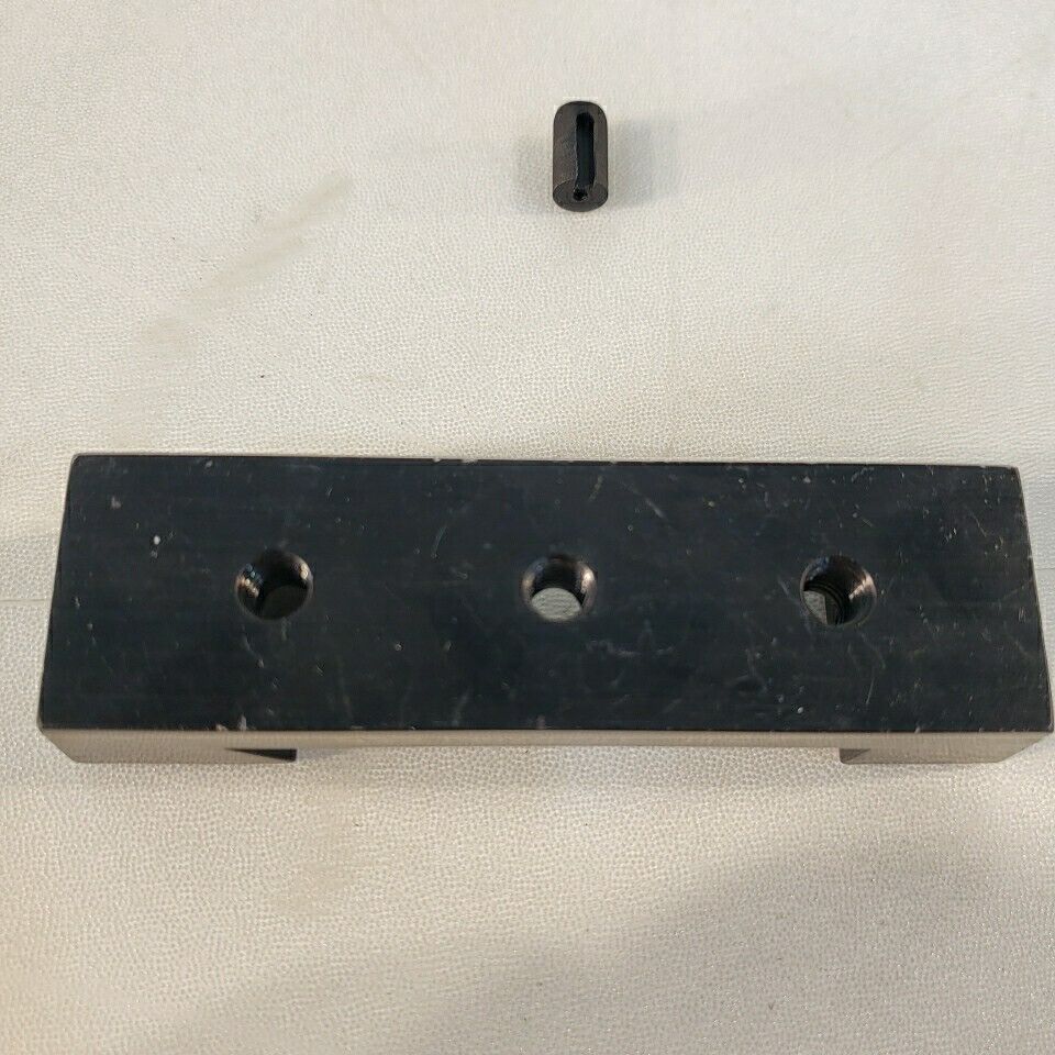 Newport NRC PRC-1 Optical Rail Carrier Mount Stand Table Metal No Locking Screw