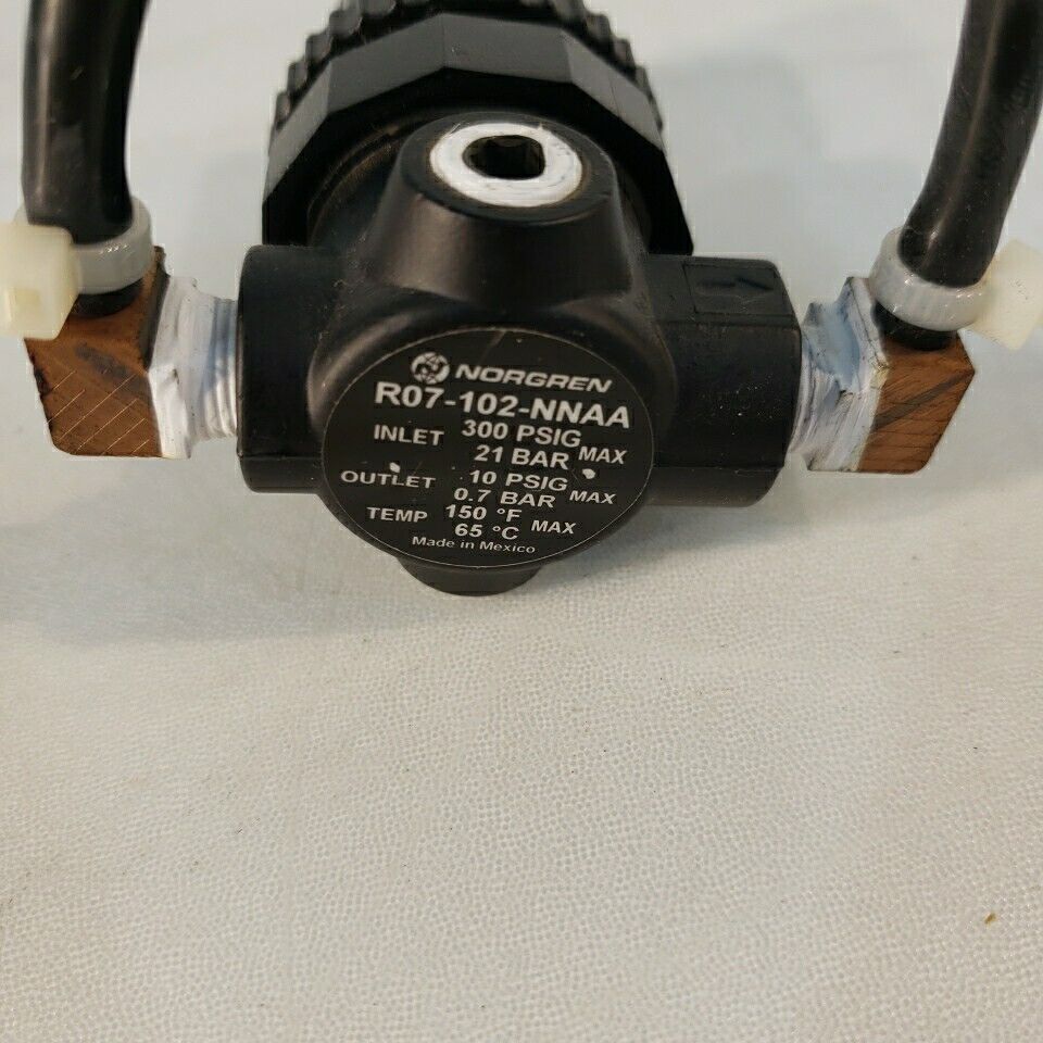 Norgren R07-102-NNAA Adjustable Gas Pressure 300 PSI Input 10 PSI Output
