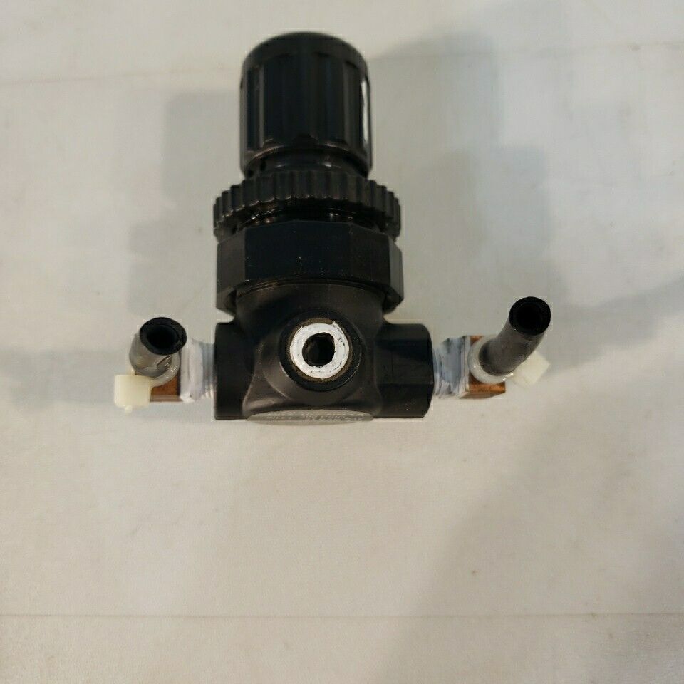 Norgren R07-102-NNAA Adjustable Gas Pressure 300 PSI Input 10 PSI Output