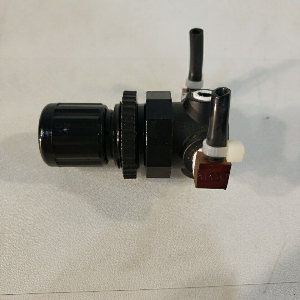 Norgren R07-102-NNAA Adjustable Gas Pressure 300 PSI Input 10 PSI Output