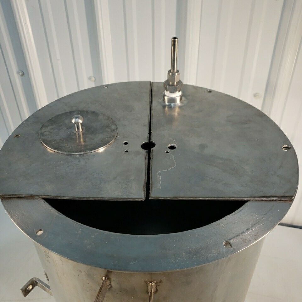 Stainless Steel Positive Pressure Chamber Cylinder Horizontal Custom Stand 12" D
