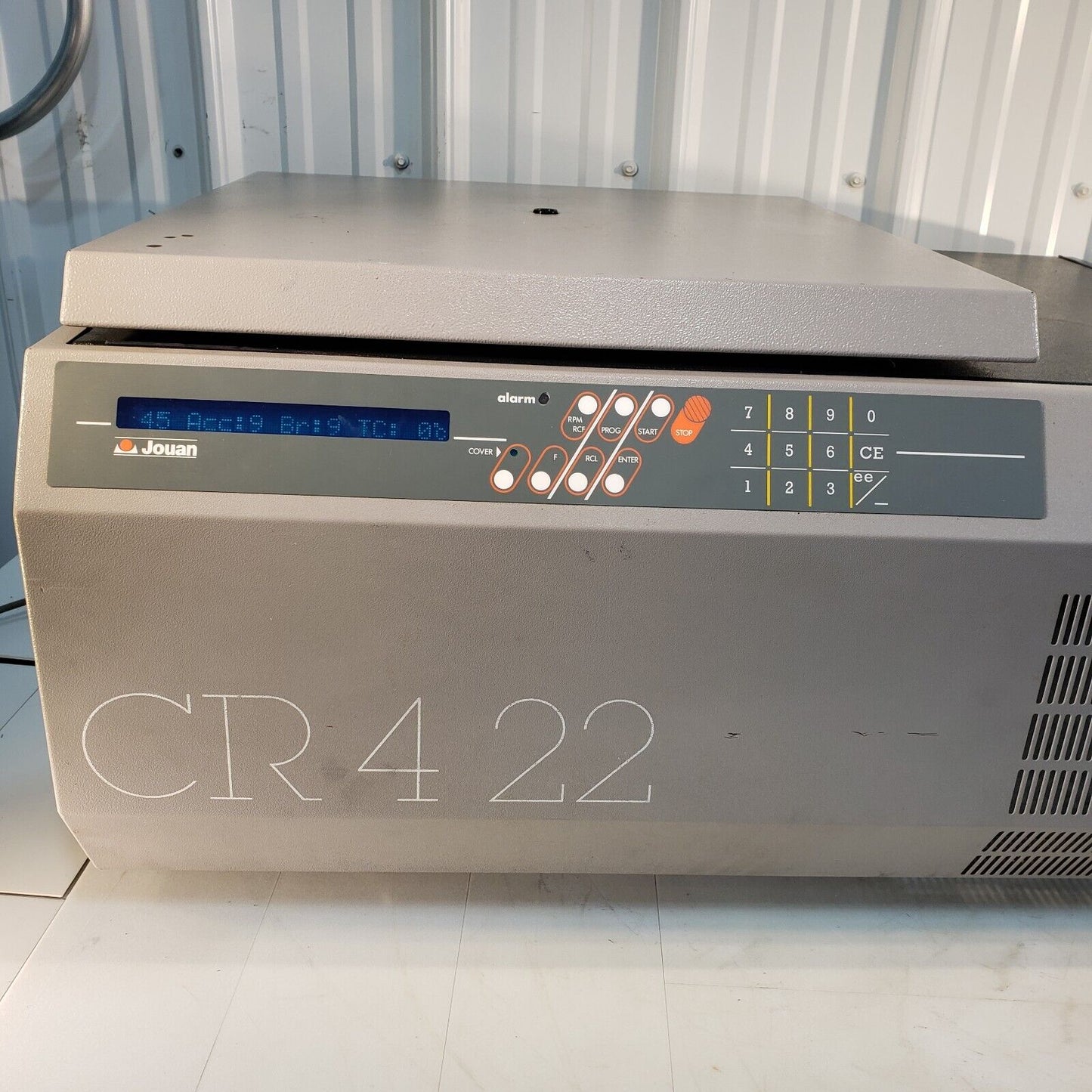 Jouan CR 422 Refridgerated Centrifuge 4750 Max Rotor RPM -8C To 40C CR4-22 120V