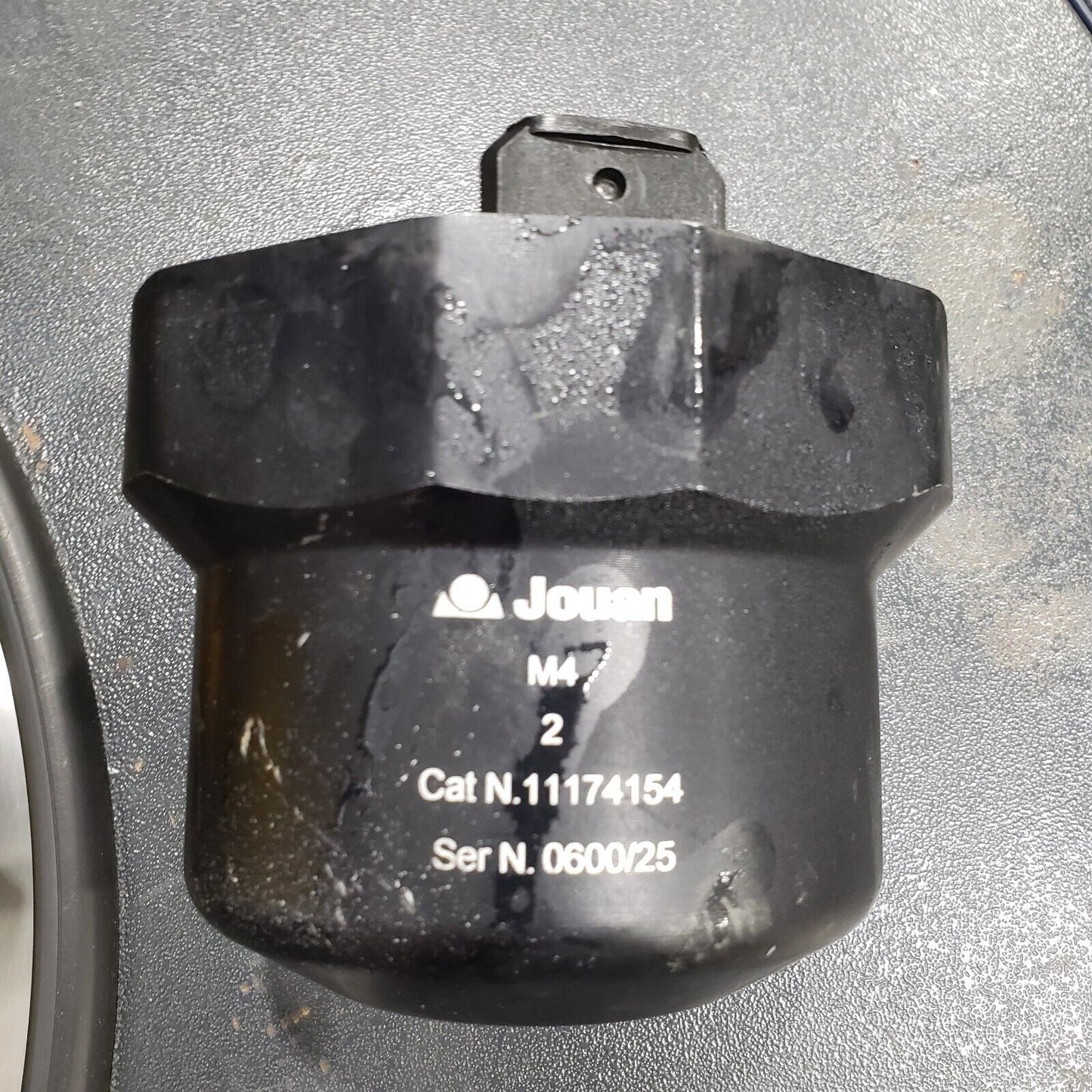 Jouan CR 422 Refridgerated Centrifuge 4750 Max Rotor RPM -8C To 40C CR4-22 120V